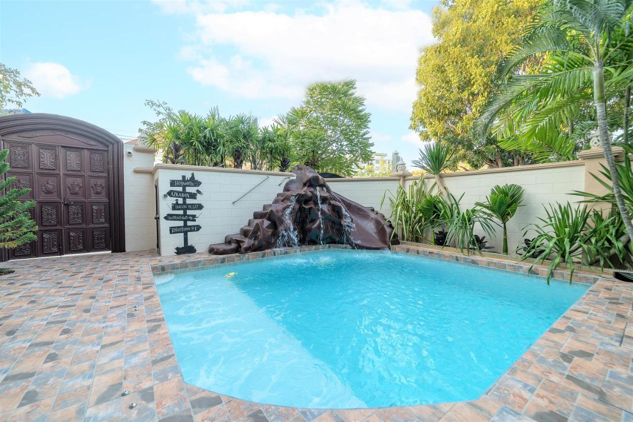 Potterland Luxury Pool Villa Pattaya Walking Street 6 Bedrooms Esterno foto