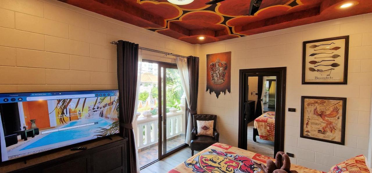 Potterland Luxury Pool Villa Pattaya Walking Street 6 Bedrooms Esterno foto