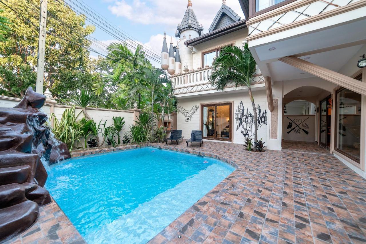Potterland Luxury Pool Villa Pattaya Walking Street 6 Bedrooms Esterno foto